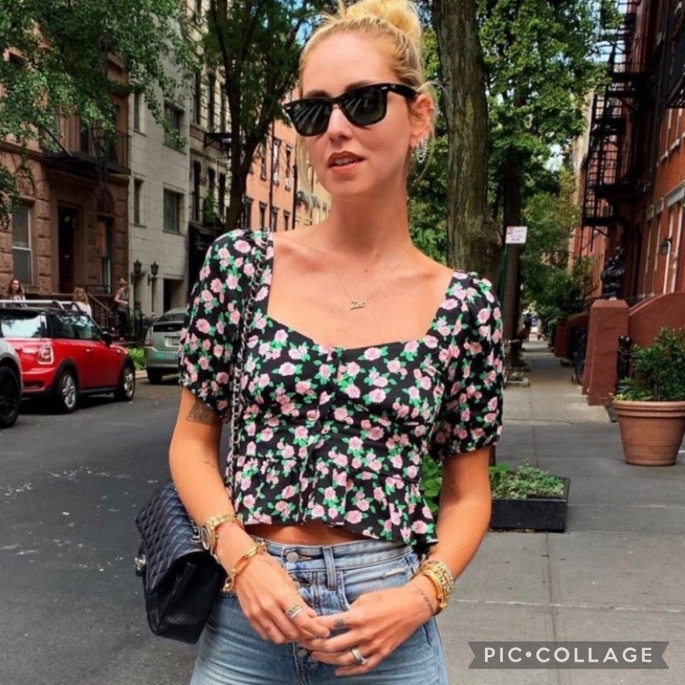 NWT Zara Bloggers Fave Floral Puff Sleeve Crop Top
